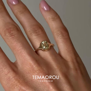 Low Saturation Gold Ring for Women Square Flash Diamond Unique High-End Feel No Color Fading Index Finger Ring Fashion Jewelry
