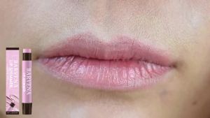 Moisturizing Lipstick Lip Gloss Plumper Shimmer Smoothing Repair Cracked Reduce Lip Dry Lines Soothing Nourishing Lip Balm Stick