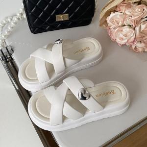 รองเท้าแตะผู้หญิง กันน้ำ ใส่ไปเที่ยวชายหาด รองเท้าแตะพื้นหนา สวมใส่ได้ทุกวัน รองเท้าแตะแบบสวม พื้นยาง รองเท้าแตะแฟชั่น