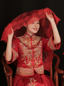 เจ้าสาวใหม่หมวกปีกสีแดงครึ่งโปร่งใสจีนงานแต่งงานผ้าคลุมหน้าเจ้าสาวผ้าพันคอ Headwear อุปกรณ์เสริมสําหรับเจ้าสาว