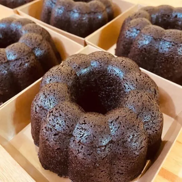 KEK%20COKLAT%20MOIST%20LELEH%20LAVA%205INCHI%20-%20Image%207