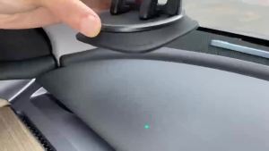 Giá Đỡ Điện Thoại Ô Tô Đa Năng Bảng Điều Khiển Có Thể Xoay 360 Độ Cho iPhone Samsung Xiaomi Huawei - Đen