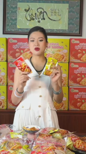 (Deal kèm quà tặng)Combo 10 Chân gà rút xương dai giòn sần sậtchân gà cay Tứ Xuyên vị tê cay/sả tắc