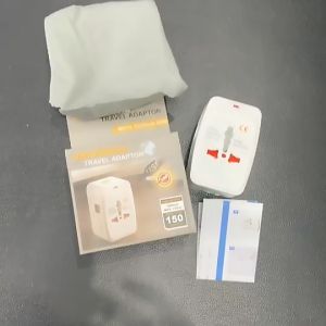 Adaptor Internasional Travel: Kualitas Tinggi & Fungsi Universal