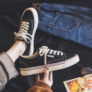 Fall Womens Canvas Shoes 2025 New Thick Bottom Retro Versatile Casual Sports Board Shoes Black Cloth Shoes Leisure Style