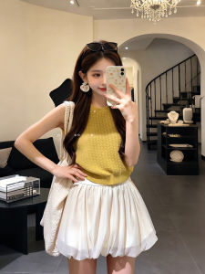 XUECAIQI | Gentle Style Lacy Knit Vest and Pleated Skirt Set