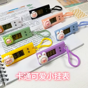 (Ngẫu Nhiên) Đồng Hồ Mini Treo Balo - Móc Khóa Siêu Nhẹ Tiện Lợi Phụ Kiện Trang Trí Dễ Thương 2026