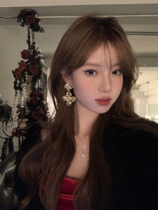 Exaggerated Gold Floral Hoop Earrings Metal Heavy Work Elegant Fashion Jewelry for Year-End Dinner Party Ladies Accessory