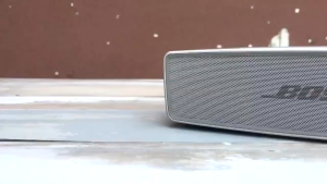 Loa bluetooth Soundlink MINI 2 qua sử dụng
