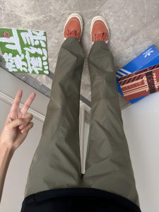 กางเกงลำลองชายทรงตรงแห้งเร็วสีเขียวทหาร กางเกงขายาวทรงตรงสำหรับฤดูใบไม้ร่วง ทรงหลวม ทรงลำลอง ทรงหลวม ทรงหลวม