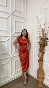 Midi Dress Natal Tanpa Lengan Dress Pesta Party Satin Mewah Kekinian Baju Kondangan Wanita SB007