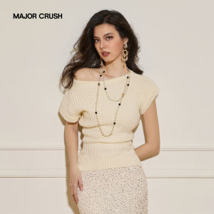 Spring/Summer New Arrival White Off-Shoulder Knit Half Skirt Suit