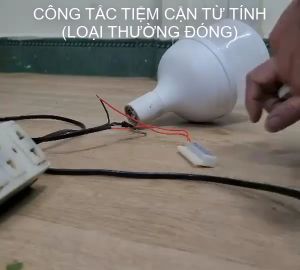 Công tắc cảm biến tiệm cận từ tính 220V-200W đóng mở đèn bằng ban châm có loại thường đóng-mở tùy chọn