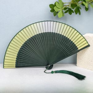 พัดกระดาษพับสไตล์โบราณสำหรับผู้หญิง ขนาดเล็ก น้ำหนักเบา พกพาสะดวก พัดลมพับได้ ลายดอกไม้สีทองและเขียว ฤดูร้อน 2024