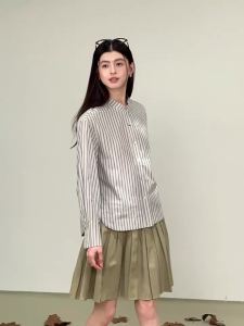 Áo Sơ Mi Cổ Tròn Dải Xanh Rộng Rãi Cho Văn Phòng