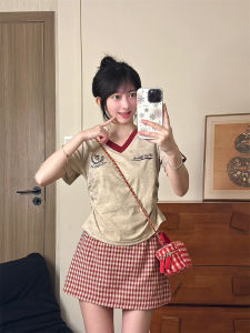 Áo Thun Nữ Cổ Chữ V Tay Ngắn Ôm Vừa Vặn Phong Cách Hàn Quốc in Chữ Họa Tiết Sọc Màu Tương Phản Thiết Kế Độc Đáo Mùa Hè