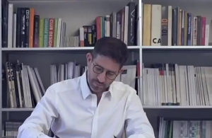 Đèn trần trang trí 2025 tích hợp quạt điều khiển thông minh. Mô phỏng kiểu dáng Máy Bay Avatar 2