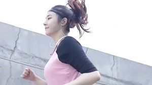 【BEST】Bluetooth 5.0 Earphone Hifi Bass Wireless Earbuds with Microphone Stereo Sports Headphone In-Ear Headset for Smart Phone Andriod & iOS Fon Telinga Bluetooth Fon Kepala Sukan 蓝牙耳机 无线运动耳机