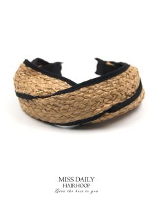 Retro Handmade Wide Edge Crossed Straw Hat Band: A Natural Style Holiday Fashion Accessory