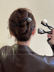 Elegant Pearl Hair Clip Womens Simple Coffee Color One-Word Twist Back of Head Shark Clip Stylish Hair Accessories