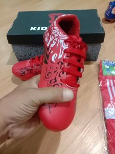 KIDZTUBS Sepatu Bola Anak Paket Komplit Sepatu Bola Tas Skin Deker Kaos Kaki Usia 6-10 Tahun Size 28 29 30 31 32 33 34 35 36 37 KDZ1528123024