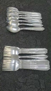 12PCS STAINLESS STEEL SPOON AND FORK 1.5mm THICK / KUTSARA AT TINIDOR CUTLERY SET MAKAPAL 555 (#268)