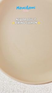 Momi Homi Piring Silikon Anti Slip Anti Pecah Anti Tumpah Sangat Aman Digunakan Anak Bayi Keperluan MPASI Silicone Suction Plate BPA FREE Tidak Geser Silikon Tebal Terbuat Dari Silicone Premium Todler Plate Tempat Makan Anak Bayi Baby Plate Alat Makan