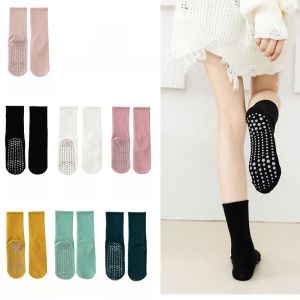 Womens Mid-Calf Yoga Socks Pure Cotton Anti-Slip Silicone Indoor Fitness Pilates Sport Socks for Ladies Fitness Yoga
