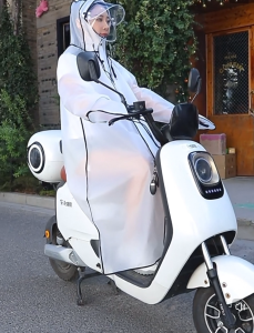 ⚡ชุดกันฝนพายุ เสื้อกันฝน วัสดุ EVA เสื้อกันฝน ลายหมี แบบยาว ผ้าหนาอย่างดี ผู้ใหญ่ น่ารัก เสื้อกันฝนมอเตอร์ไซค์ใหญ่ เสื้อกันฝนผู้ใหญ่ กันน้ำ คุณภาพดี