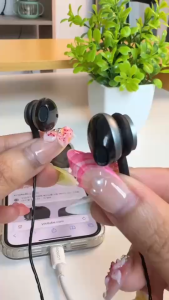 VIVAN รุ่น Q12 Earphone หูฟัง เสียงดี เบสชัด แบบสายถัก 3.5mm ข้องอ 90 องศา รับประกัน 1 ปี