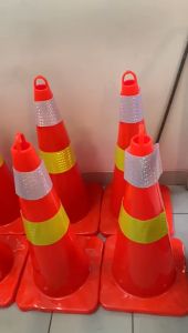 Traffic Cone - Kerucut Lalu lintas Ukuran 70cm Berkualitas