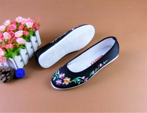 Handmade Traditional Chinese Womens Boat Shoes Thousand Layer Bottom Cloth Shoes round Mouth Old Style National Style Footwear