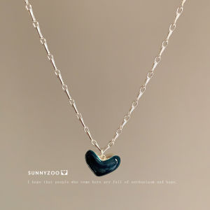 Deep Blue Heart Shaped Necklace SUNNYZOO Korean Style Fashion Jewelry Versatile Alloy Pendant Womens Lockbone Chain Accessory
