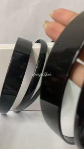 Bando Polos Medium Warna Hitam Isi 12Pcs\\n\\n Apa Itu Bando Polos?\\n\\n Pengertian Bando Polos\\n\\nBando polos adalah salah satu komponen penting pada kendaraan roda dua, terutama motor. Bando polos merupakan komponen yang berfungsi sebagai penghubung antara roda belakang dan mesin motor. Bando polos biasanya memiliki warna hitam dan tersedia dalam berbagai ukuran, termasuk medium.\\n\\n Fungsi Bando Polos\\n\\nBando polos memiliki beberapa fungsi penting pada kendaraan motor. Fungsi utama dari bando polos adalah sebagai penghubung antara roda belakang dan mesin motor, sehingga motor dapat bergerak dengan lancar. Selain itu, bando polos juga berfungsi untuk mengurangi getaran pada kendaraan motor.\\n\\n Keunggulan Bando Polos Medium Hitam Isi 12Pcs\\n\\n Bando Berkualitas Tinggi\\n\\nBando polos medium hitam isi 12pcs merupakan produk yang berkualitas tinggi. Bando ini terbuat dari bahan yang kuat dan tahan lama, sehingga dapat digunakan untuk jangka waktu yang lama tanpa harus sering diganti. Selain itu, bando ini juga dilengkapi dengan fitur-fitur tambahan yang dapat meningkatkan kinerja kendaraan motor.\\n\\n Isi 12Pcs Bando\\n\\nProduk ini disediakan dalam paket isi 12pcs, sehingga pengguna dapat menghemat waktu dan biaya ketika membeli bando polos. Dengan adanya isi 12pcs, pengguna tidak perlu sering-sering membeli bando polos karena stok yang tersedia cukup banyak.\\n\\n Cara Menggunakan Bando Polos untuk Motor\\n\\n Langkah-langkah Pemasangan Bando\\n\\nBerikut ini adalah langkah-langkah pemasangan bando polos untuk motor:\\n\\n1. Pastikan kendaraan motor dalam keadaan mati dan tidak ada orang di sekitarnya.\\n2. Angkat roda belakang motor menggunakan jangka roda.\\n3. Buka baut yang mengikat bando lama dengan menggunakan obeng atau alat bantu lainnya.\\n4. Angkat bando lama dan pasang bando baru.\\n5. Tutup kembali baut yang mengikat bando baru dengan menggunakan obeng atau alat bantu lainnya.\\n6. Turunkan jangka roda dan cek kembali pemasangan bando baru.\\n\\n Tips dan Trik Penggunaan Bando Polos\\n\\nBerikut ini adalah beberapa tips dan trik penggunaan bando polos:\\n\\n- Selalu periksa kondisi bando secara berkala untuk menghindari kerusakan yang tidak diinginkan.\\n- Gunakan bando yang sesuai dengan jenis kendaraan motor yang digunakan.\\n- Hindari mengendarai motor dalam keadaan over speed atau over load karena dapat merusak bando.\\n\\n Perawatan dan Pemeliharaan Bando Polos\\n\\n Cara Merawat Bando Polos\\n\\nBerikut ini adalah cara merawat bando polos:\\n\\n- Selalu periksa kondisi bando secara berkala untuk menghindari kerusakan yang tidak diinginkan.\\n- Gunakan bando yang sesuai dengan jenis kendaraan motor yang digunakan.\\n- Hindari mengendarai motor dalam keadaan over speed atau over load karena dapat merusak bando.\\n\\n Tanda-tanda Kerusakan pada Bando Polos\\n\\nBerikut ini adalah tanda-tanda kerusakan pada bando polos:\\n\\n- Getaran pada kendaraan motor meningkat.\\n- Suara bising pada kendaraan motor meningkat.\\n- Kendaraan motor sulit dikendalikan atau tidak stabil saat bergerak.\\n\\nJika pengguna menemukan salah satu tanda-tanda kerusakan tersebut, segera periksa kondisi bando dan ganti bando jika diperlukan.\n}