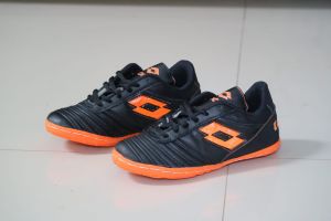 sepatu futsal kulit lotto hitam Oren ukuran anak2 outsol sudah di jahit keliling kuat poll