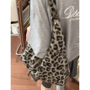 Woolen Leopard Print Big Bag Womens Autumn 2024 New Arrival Tide Fashion South Korea Tote Bag Casual Large Capacity Underarm Bag