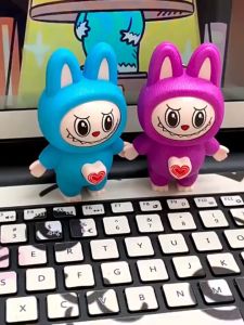 Gantungan Kunci Labubu Berubah Ekspresi: Aksesoris Anak yang Menghibur