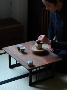 ตู้เก็บของแบบพกพาสำหรับตั้งชาในสวนด้วยวัสดุไม้เนื้อนุ่มแบบพับได้พร้อมโครงสร้างที่แยกได้