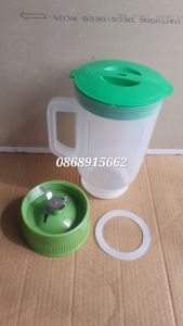 Combo dao kèm cốc sinh tố bằng nhựa máy xay Sunhouse SHD5112jiplai