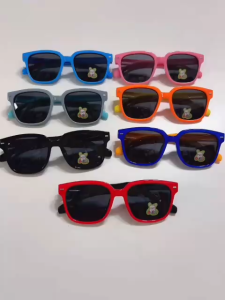 Kính Bé Dẻo Tròng Polarized - Chống Chói Cực Tốt Cho Bé 11051