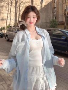 Blue Lightweight Womens Summer 2025 New Lace Splicing Design Sensation Sunscreen Shirt Elegant Top Casual Loose Fit Long Sleeve