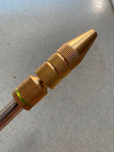 Béc phun đa năng đầu nhọn bằng đồng (ren trong 13mm). Có chỉnh tia nước rửa máy lạnh loại 1