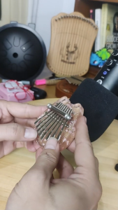 Kalimba Mini Piano Jari 8 Keys Alat Musik Thumb Piano Bahan Kayu