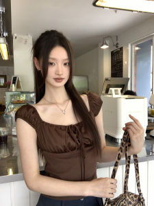 Red Celebrity Short Sleeve T-Shirt Womens 2025 New Summer Super Beautiful Slimming Unique Lovely Square Collar Short Style