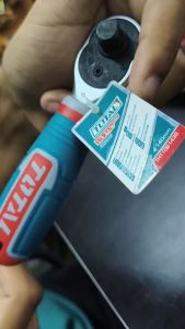 Total ด้ามฟรี 2 หัว (1/4 นิ้ว + 3/8 นิ้ว) ด้ามสั้น ด้ามหุ้มยาง รุ่น THT1061438 (Reversible Ratchet) 2 in 1 กอกแกรก