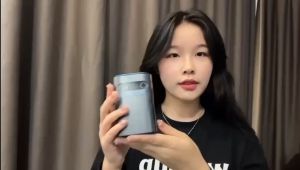 DazzleView™ Travel 4K Projector