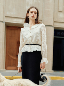 Koradior | Vintage Palace Style Lace Blouse
