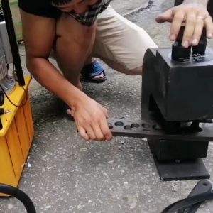 Máy đột thủy lực CH100