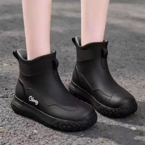Fashionable Womens Short Rain Boots Rubber Waterproof Casual Outdoor Boots Elastic Waterproof Rain Shoes For Daily Wear