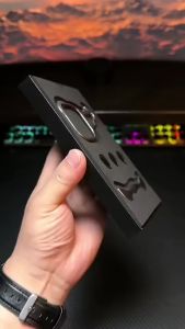 Perlindungan Tanpa Kompromi: Case Titanium Venom untuk iPhone 13, 14, 15 PRO MAX